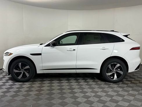 New 2026 Jaguar F-PACE R-Dynamic S image 3