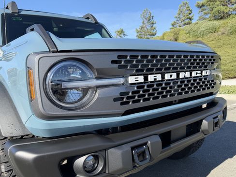 Used 2022 Ford Bronco Badlands image 24