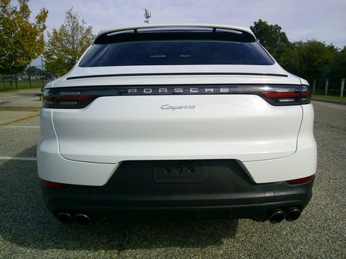 Used 2020 Porsche Cayenne image 97