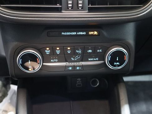 Used 2025 Ford Escape Active image 28