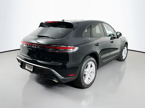 Used 2025 Porsche Macan image 9