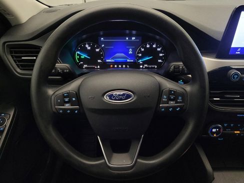 Used 2021 Ford Escape SE image 22