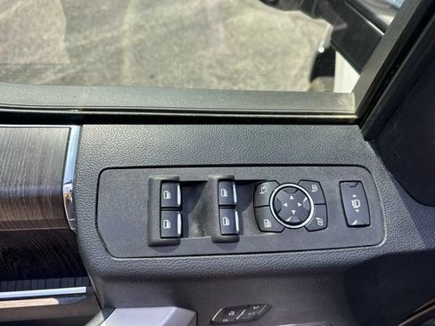 Used 2021 Ford F250 Lariat w/ Chrome Package AWD/4WD image 14