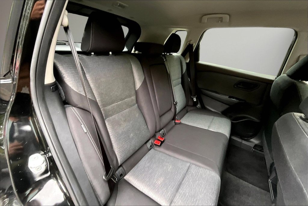 Used 2022 Nissan Rogue S AWD/4WD image 25