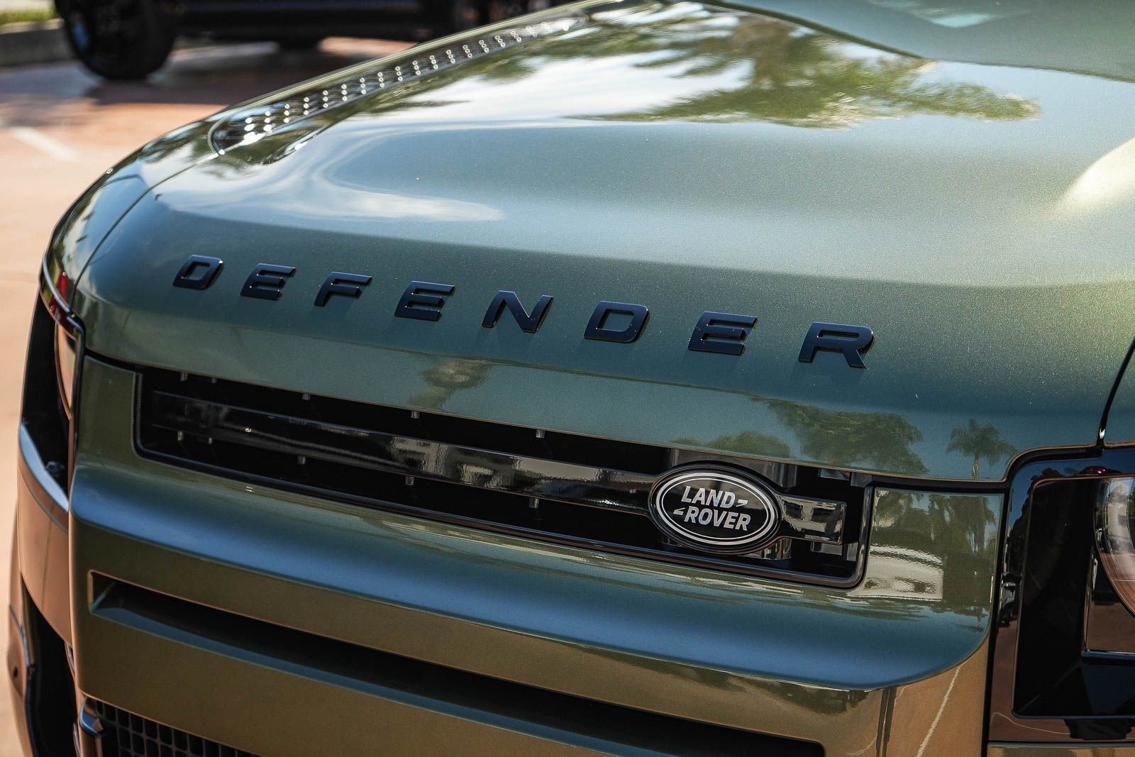 New 2026 Land Rover Defender 110 X-Dynamic SE AWD/4WD image 9