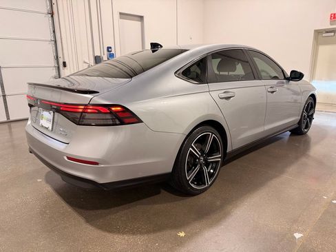 Used 2024 Honda Accord Sport image 5