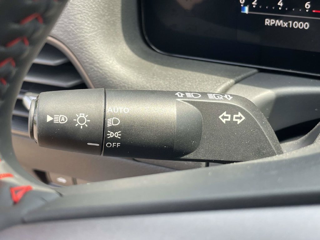 New 2026 Nissan Sentra SR w/ SR Premium Package FWD image 22