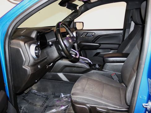 Used 2023 Chevrolet Colorado LT w/ LT Convenience Package AWD/4WD image 34