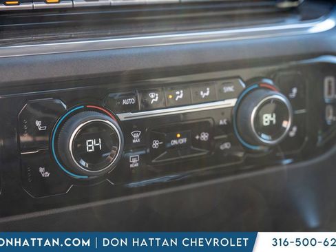 Used 2022 Chevrolet Silverado 1500 LT image 11