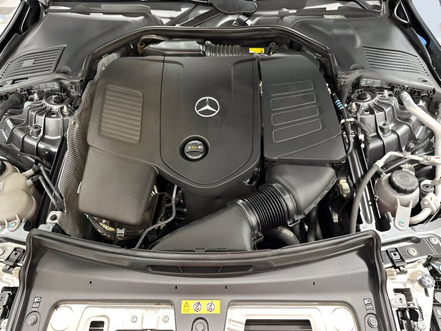Used 2023 Mercedes-Benz C 300 4MATIC Sedan image 10