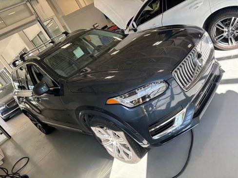 Used 2021 Volvo XC90 T8 Inscription w/ Advanced Package AWD/4WD image 3