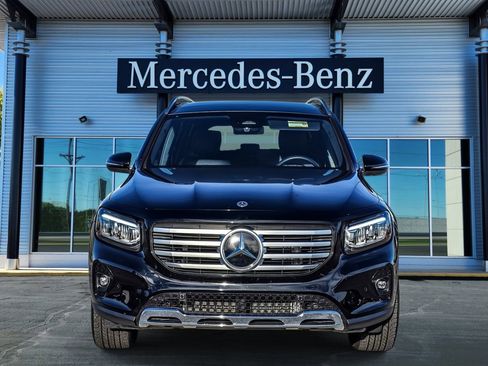 New 2026 Mercedes-Benz GLB 250 4MATIC image 2