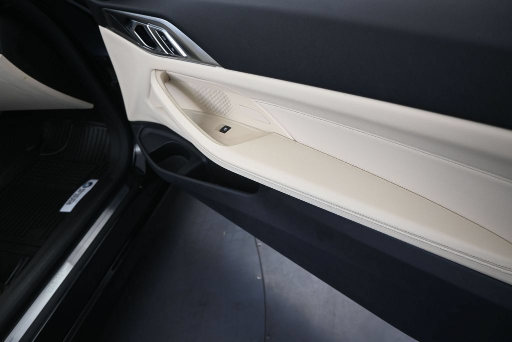 Used 2022 BMW 430i Convertible w/ Convenience Package RWD image 22