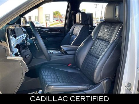 Certified 2024 Cadillac Escalade ESV V w/ Heavy-Duty Trailer Package AWD/4WD image 10