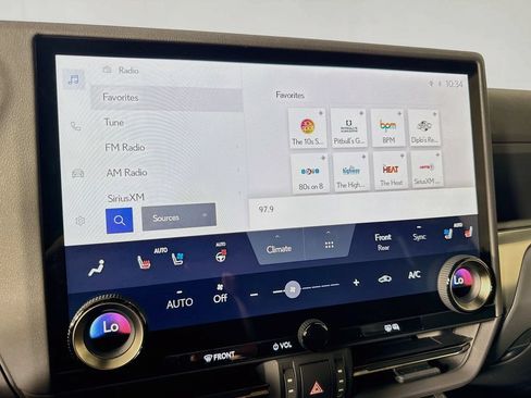 Used 2024 Lexus GX 550 w/ Accessory Package (Z1) AWD/4WD image 15