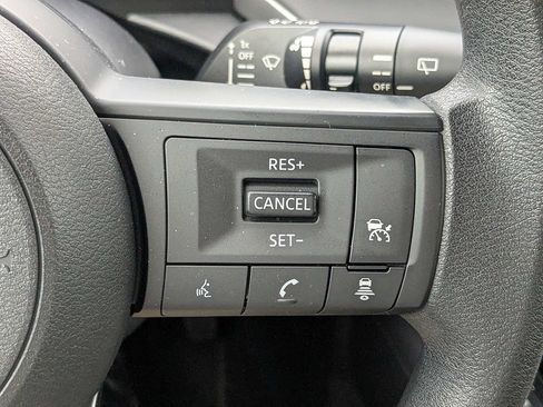 Used 2025 Nissan Kicks S AWD/4WD image 26