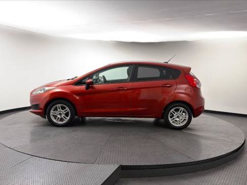 Used 2018 Ford Fiesta SE FWD image 3
