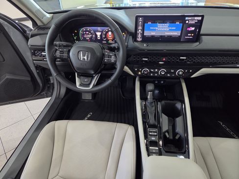 New 2026 Honda Accord Touring image 9