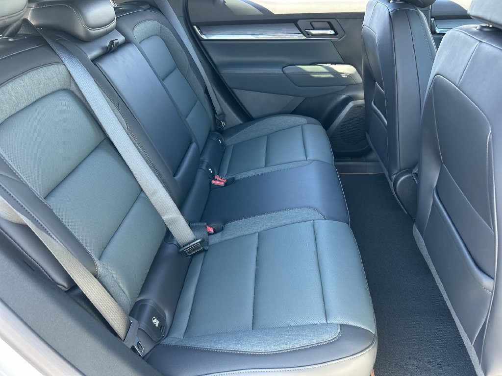 New 2027 GMC Terrain AT4 w/ Convenience Package III AWD/4WD image 27