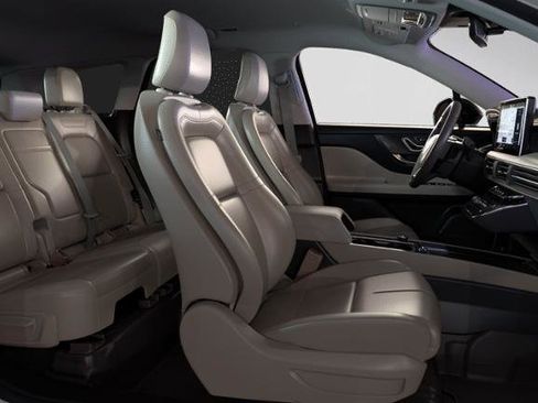 New 2024 Lincoln Corsair AWD w/ Equipment Group 101A image 28