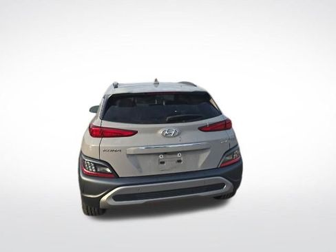 Used 2022 Hyundai Kona Limited w/ Cargo Package FWD image 4