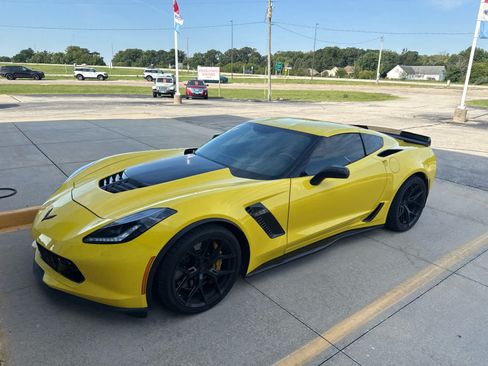 Used 2016 Chevrolet Corvette Z06 w/ 2LZ Preferred Equipment Group RWD image 8