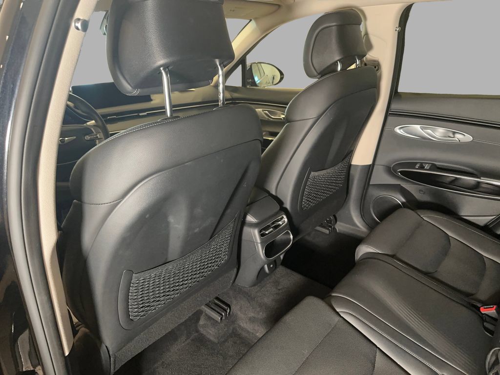 Used 2025 Genesis GV70 2.5T AWD/4WD image 15