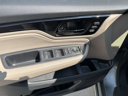 Used 2018 Honda Odyssey Elite image 15