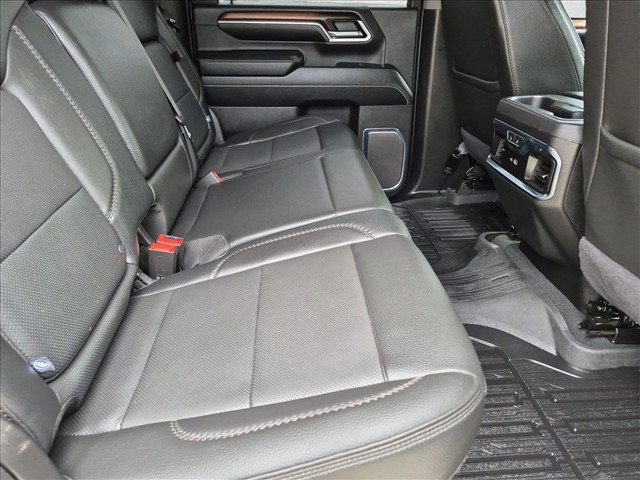 Certified 2024 GMC Sierra 3500 Denali AWD/4WD image 19