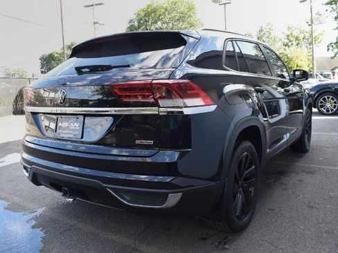 Used 2021 Volkswagen Atlas Cross Sport SE w/ Panoramic Sunroof Package image 7