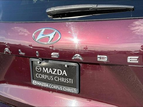 Used 2024 Hyundai Palisade SEL FWD image 25