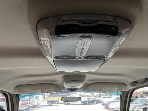 Used 2004 Ford F350 Lariat image 48