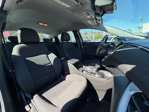Used 2023 Chevrolet Malibu LT FWD image 25
