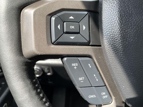 Used 2019 Ford Expedition Max XLT w/ Equipment Group 202A RWD image 21