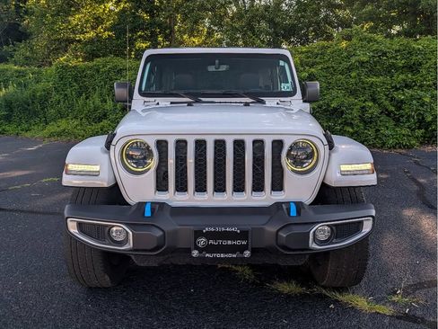 Used 2023 Jeep Wrangler Unlimited Sahara w/ Cold Weather Group AWD/4WD image 2