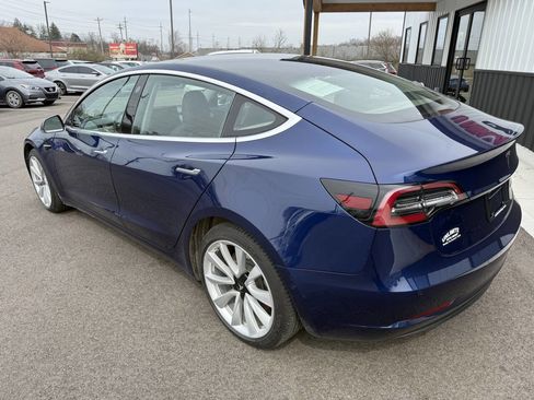 Used 2018 Tesla Model 3 Long Range image 14