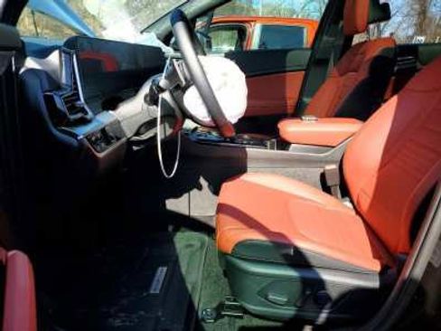 Used 2025 Kia Sportage SX Prestige AWD/4WD image 6