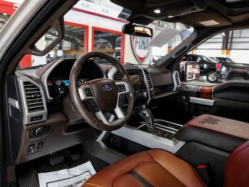 Used 2018 Ford F150 King Ranch w/ Equipment Group 601A Luxury AWD/4WD image 5