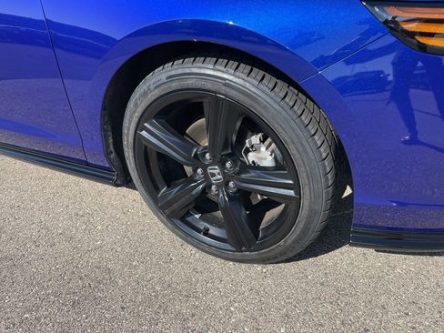 Used 2023 Honda Accord Sport image 3