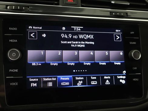 Used 2023 Volkswagen Tiguan SE AWD/4WD image 45