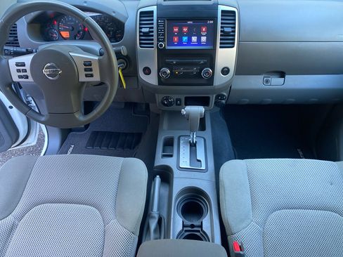 Used 2019 Nissan Frontier SV image 19