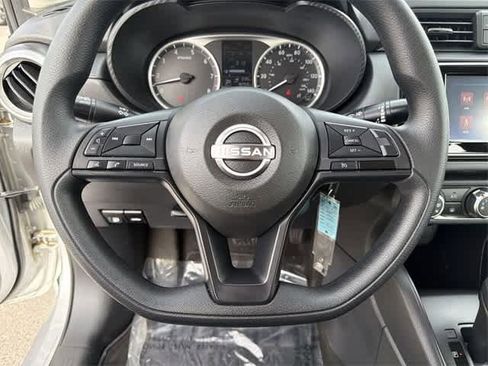Used 2024 Nissan Versa S w/ S Plus Package image 22