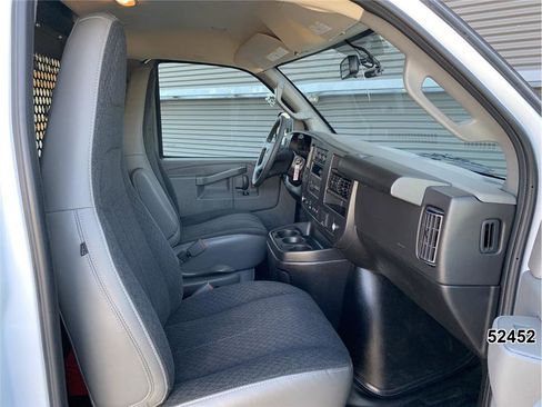 Used 2024 GMC Savana 2500 w/ Driver Convenience Package image 26