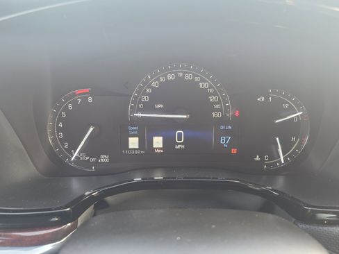 Used 2017 Cadillac XT5 Luxury w/ Driver Awareness Package image 18