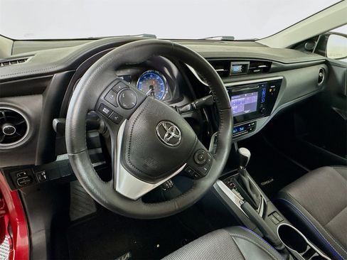 Used 2017 Toyota Corolla SE image 9