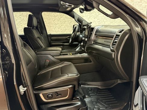 Used 2019 RAM 1500 Limited image 12