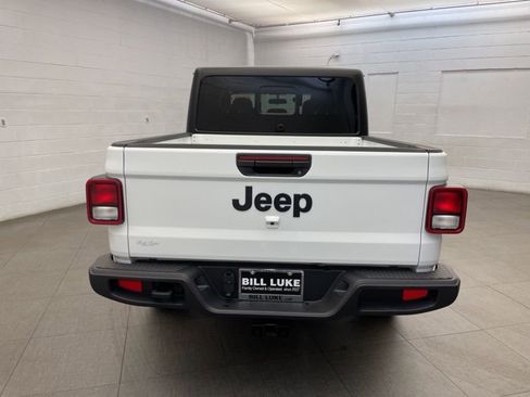 New 2026 Jeep Gladiator Sport image 4
