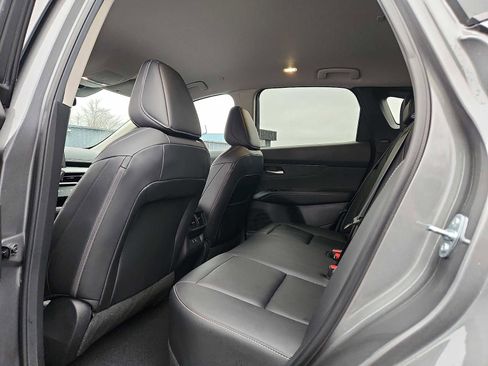 Certified 2025 Nissan Murano SV image 10