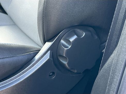 Used 2025 RAM ProMaster 2500 w/ Convenience Group image 15