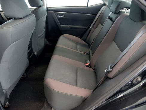Used 2018 Toyota Corolla LE FWD image 28